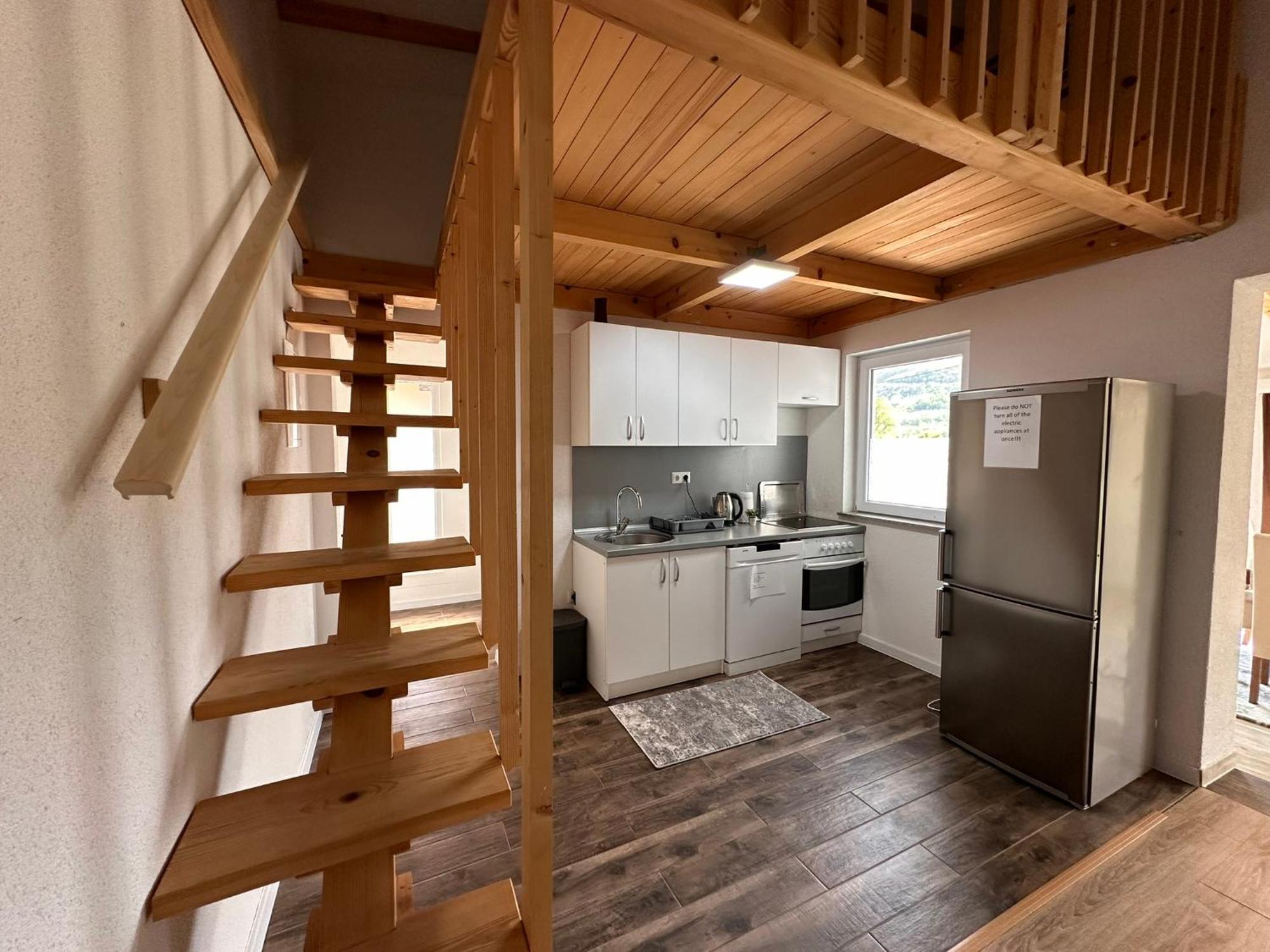 Holiday Home Emma Бихач Экстерьер фото